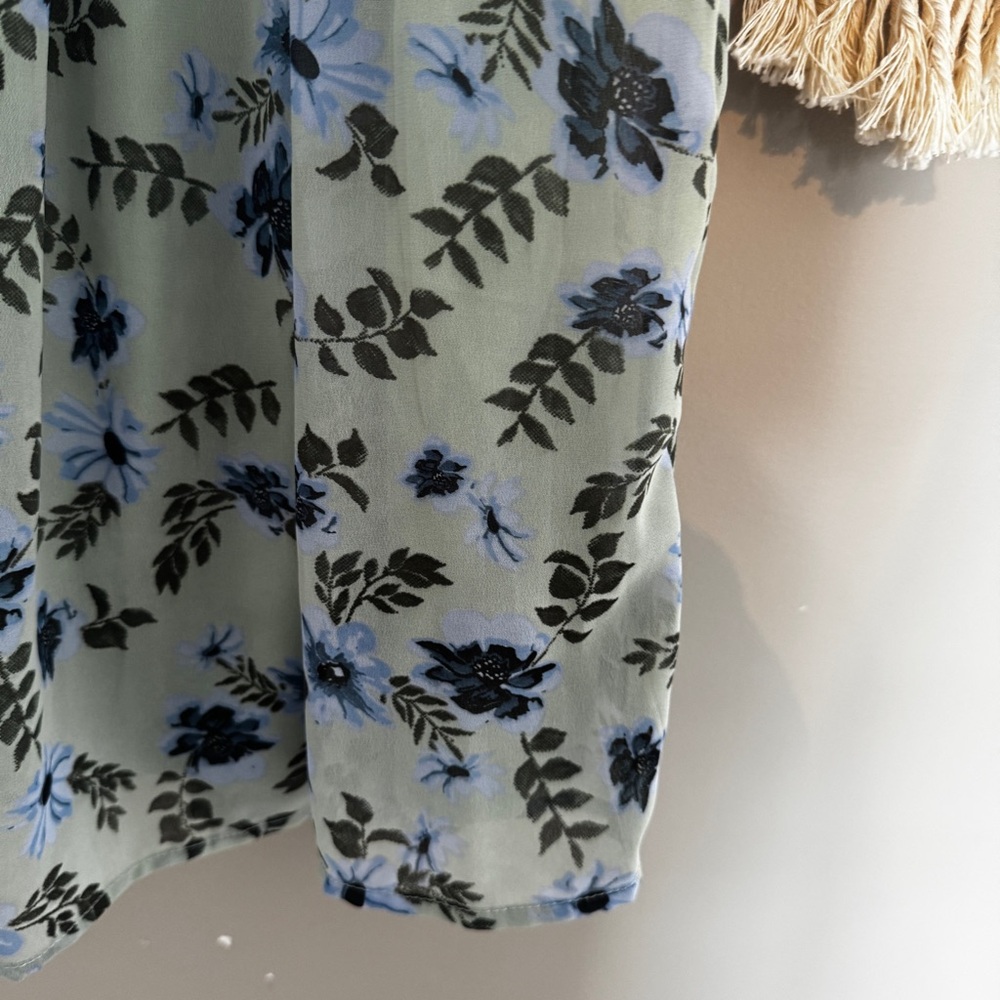 Floral Blue and Green Dress - Picture 3 of 4
